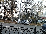 В Подольске автоледи за рулем иномарки снесла дорожное ограждение